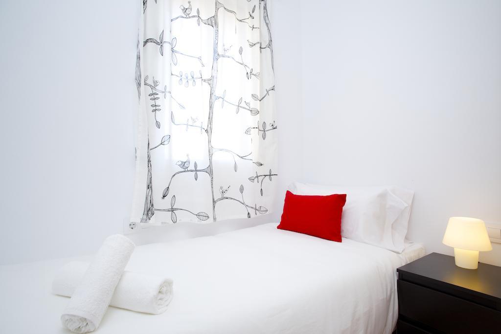 Attic Bcn Central Terrace บาร์เซโลนา ห้อง รูปภาพ